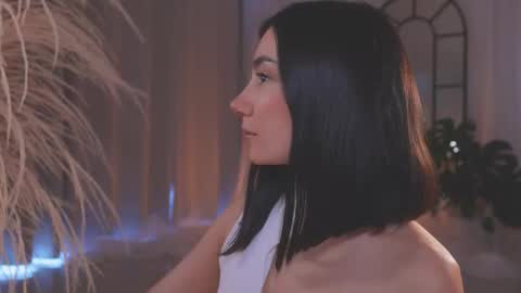 Amy Armstrong online show from 11-11-25, 08:53