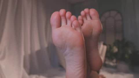 Snapshot of amyarmstrong chatting on 02-08-26, 11:30 Amy Armstrong online show from 02-08-26, 11:30