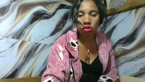 Snapshot of amyatche chatting on 07-01-26, 11:37 Amyatche online show from 07-01-26, 11:37