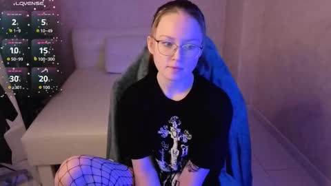 amycherryberry online show from 12-23-25, 01:25