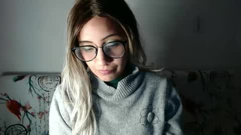 amycosplay99 online show from 12-31-24, 10:58