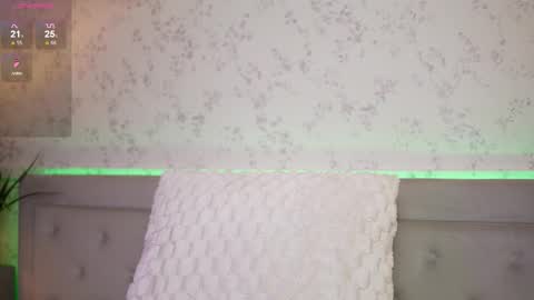  Amy  online show from 10-08-25, 09:56