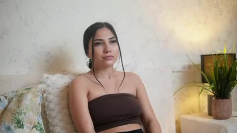 Snapshot of amykaiya chatting on 05-19-26, 01:56 Amy online show from 05-19-26, 01:56