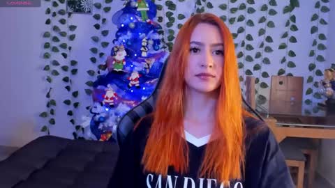 Snapshot of amypond__ chatting on 12-17-24, 10:00 Amy online show from 12-17-24, 10:00