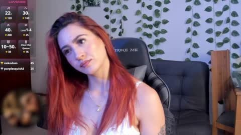 Snapshot of amypond__ chatting on 03-11-25, 08:42 Amy online show from 03-11-25, 08:42