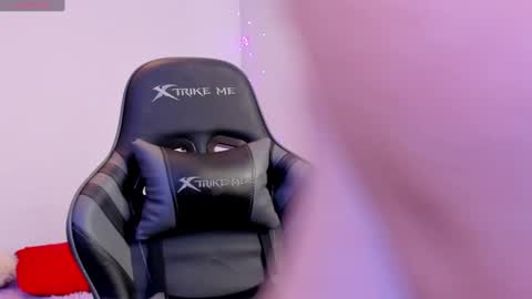 Snapshot of amypond__ chatting on 09-09-25, 03:55 Amy online show from 09-09-25, 03:55