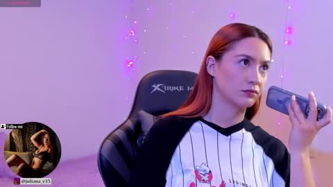 Snapshot of amypond__ chatting on 11-07-25, 11:54 Amy online show from 11-07-25, 11:54