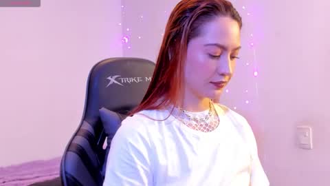 Snapshot of amypond__ chatting on 11-20-25, 05:01 Amy online show from 11-20-25, 05:01