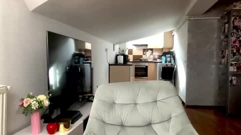 Snapshot of amyroberta92 chatting on 10-28-25, 07:34 amyroberta92 online show from 10-28-25, 07:34