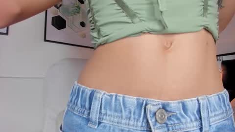 Amy online show from 09-12-25, 01:44