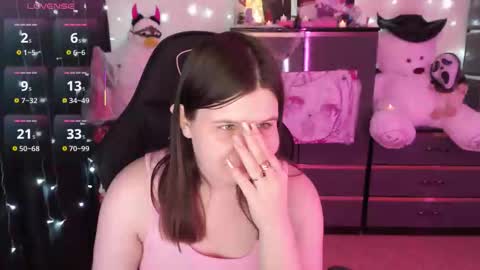 Snapshot of amyvibes chatting on 10-22-25, 08:41 amyvibes online show from 10-22-25, 08:41