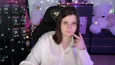 Snapshot of amyvibes chatting on 12-05-25, 08:38 amyvibes online show from 12-05-25, 08:38