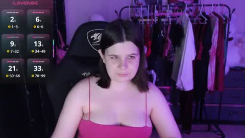 Snapshot of amyvibes chatting on 06-20-26, 06:22 amyvibes online show from 06-20-26, 06:22