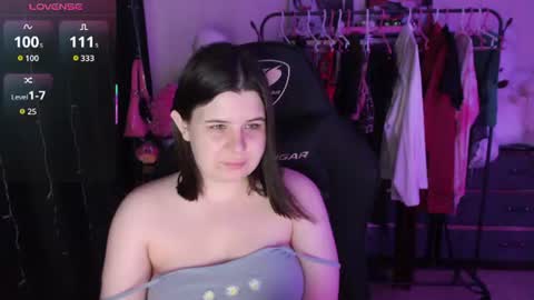 Snapshot of amyvibes chatting on 06-30-26, 06:20 amyvibes online show from 06-30-26, 06:20