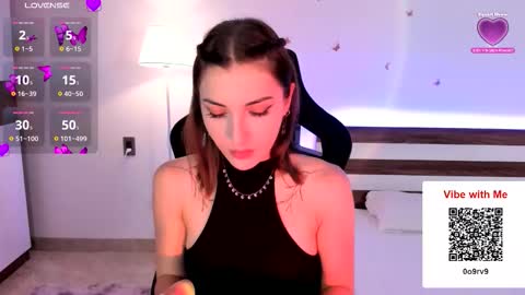 amyvilvet online show from 10-27-25, 09:08