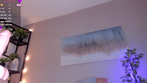 Snapshot of amyw0w chatting on 01-09-25, 04:06 IG amyw0w online show from 01-09-25, 04:06