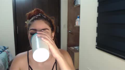 Snapshot of amywalker01 chatting on 12-31-24, 05:51 amy online show from 12-31-24, 05:51