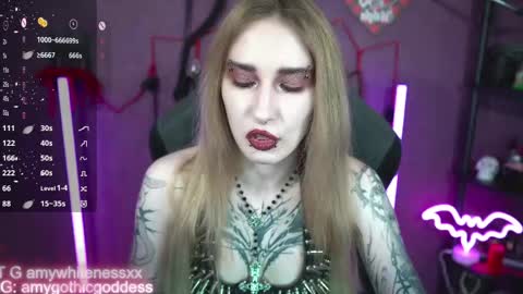 Snapshot of amywhitenessxx chatting on 05-06-26, 04:45 Amy switch Goddess divine Mistress online show from 05-06-26, 04:45