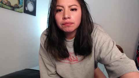 Snapshot of amywine7 chatting on 10-08-25, 05:16 Amy online show from 10-08-25, 05:16