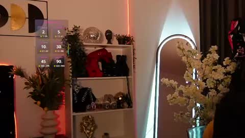 Snapshot of amyyydiamond chatting on 06-15-26, 05:15 AmyDiamond online show from 06-15-26, 05:15
