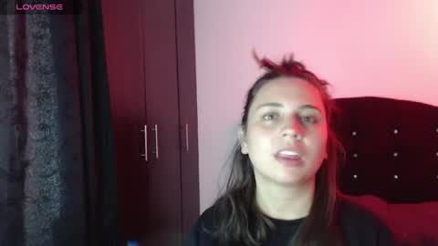 ana_arms_ online show from 05-25-26, 06:25