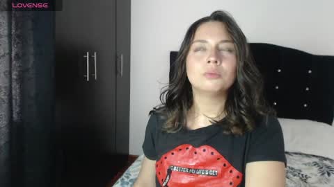ana_arms_ online show from 06-02-26, 06:32