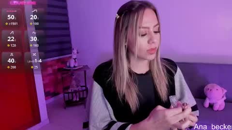 Snapshot of ana_becker1 chatting on 11-14-25, 08:35 Ana online show from 11-14-25, 08:35