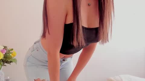 Ana  IG an castillo 1 online show from 02-19-25, 01:28