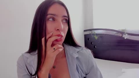 Ana  IG an castillo 1 online show from 03-10-25, 01:21