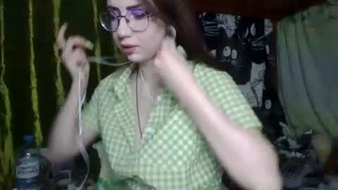 Snapshot of ana_dewitt chatting on 12-29-24, 06:27 ana dewitt online show from 12-29-24, 06:27