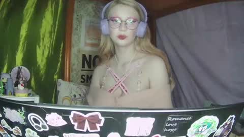 Snapshot of ana_dewitt chatting on 02-14-25, 10:47 ana dewitt online show from 02-14-25, 10:47