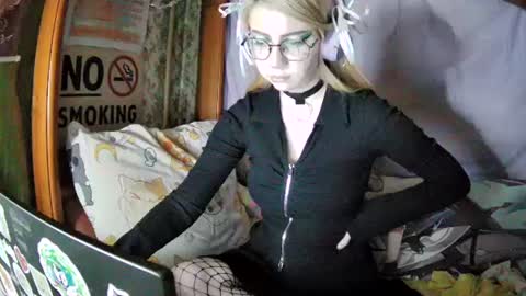 Snapshot of ana_dewitt chatting on 03-03-25, 06:33 ana dewitt online show from 03-03-25, 06:33