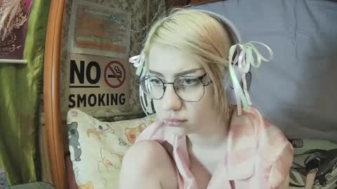 Snapshot of ana_dewitt chatting on 03-08-25, 12:22 ana dewitt online show from 03-08-25, 12:22