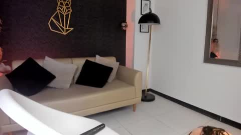  Ana  online show from 03-08-25, 09:17