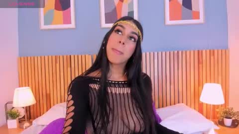 Ana Gonzalez online show from 10-17-25, 08:44