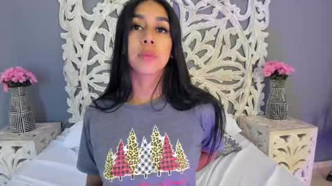 Ana Gonzalez online show from 04-28-26, 02:27