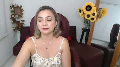Snapshot of ana_hotmilf chatting on 06-23-26, 12:08 Ana online show from 06-23-26, 12:08