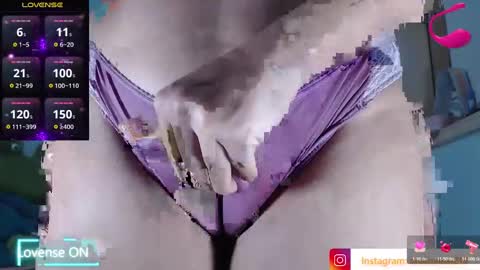 Snapshot of ana_loveee chatting on 11-13-25, 02:10 Ana lopez - Cameltoe girl online show from 11-13-25, 02:10