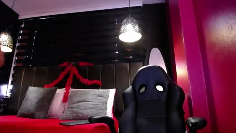 Snapshot of ana_mature_ chatting on 01-30-25, 07:15 Ana online show from 01-30-25, 07:15