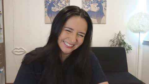 Snapshot of ana_melissa chatting on 12-15-24, 10:04 Ana Melissa online show from 12-15-24, 10:04