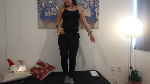 Snapshot of ana_melissa chatting on 02-01-25, 09:40 Ana Melissa online show from 02-01-25, 09:40