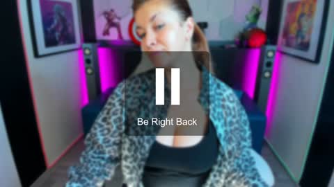 Snapshot of ana_mills chatting on 12-04-24, 11:19 Ana online show from 12-04-24, 11:19