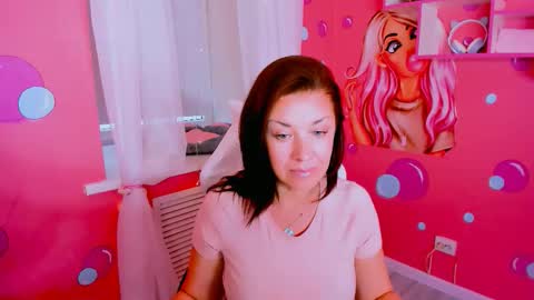 Snapshot of ana_mills chatting on 10-23-25, 11:20 Ana online show from 10-23-25, 11:20