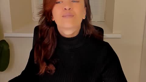 Snapshot of ana_mills chatting on 11-11-25, 10:15 Ana online show from 11-11-25, 10:15