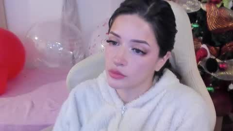 Snapshot of ana_ruuh chatting on 12-19-24, 03:52 Im anna but you can call me as you want online show from 12-19-24, 03:52