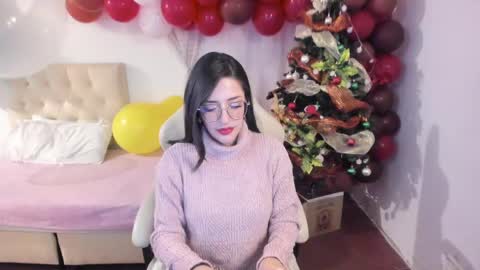 Snapshot of ana_ruuh chatting on 12-25-24, 03:18 Im anna but you can call me as you want online show from 12-25-24, 03:18