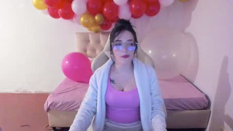 Snapshot of ana_ruuh chatting on 02-02-25, 11:11 Im anna but you can call me as you want online show from 02-02-25, 11:11