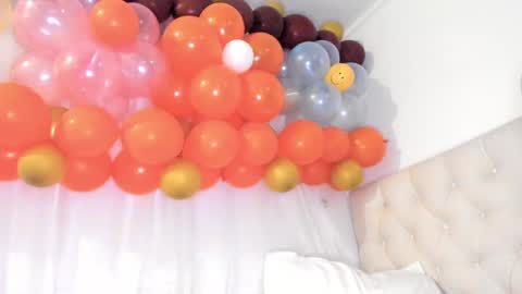 Snapshot of ana_ruuh chatting on 02-24-25, 05:33 Im anna but you can call me as you want online show from 02-24-25, 05:33