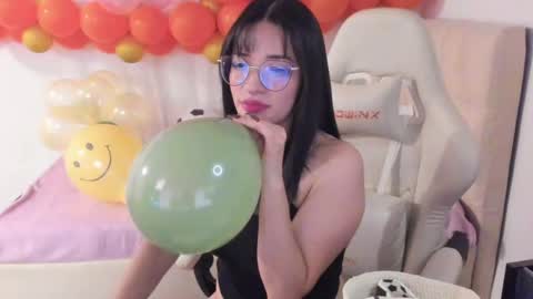 Snapshot of ana_ruuh chatting on 02-24-25, 04:26 Im anna but you can call me as you want online show from 02-24-25, 04:26