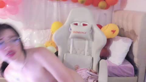 Snapshot of ana_ruuh chatting on 03-07-25, 05:18 Im anna but you can call me as you want online show from 03-07-25, 05:18